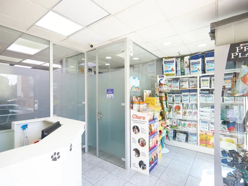 Tienda de Europa Centro Veterinario de Badalona