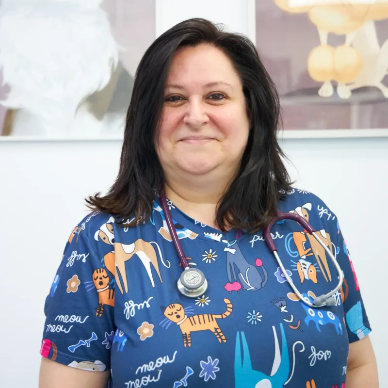 Silvia Cruz Silvia, veterinaria de Europa Centro Veterinario de Badalona